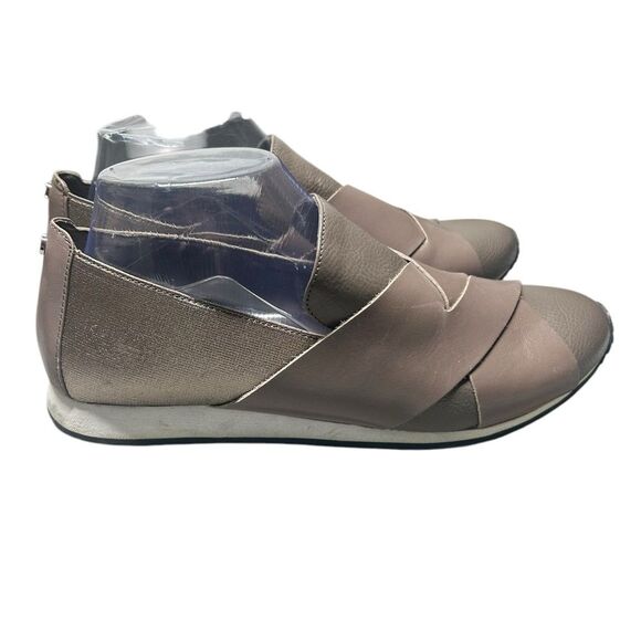 Calvin Klein Brown Casual Slip On Comfort Shoe Size 8.5 Work Athletic Career - Picture 3 of 11